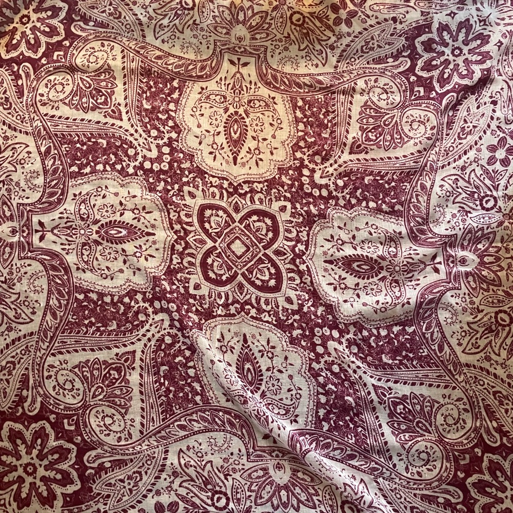 Purple & white light scarf